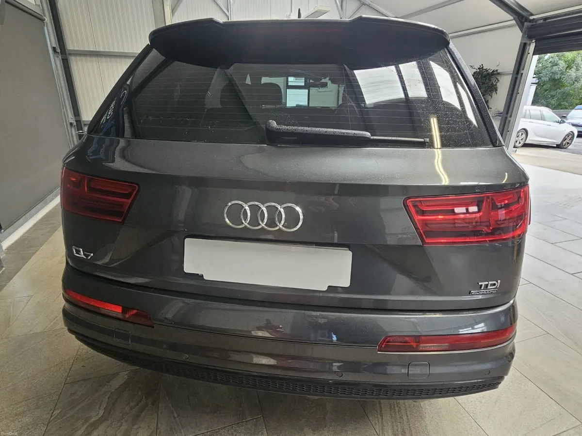 17 AUDI Q7 S-LINE W/ BLACK EDITION STYLING - Image 6