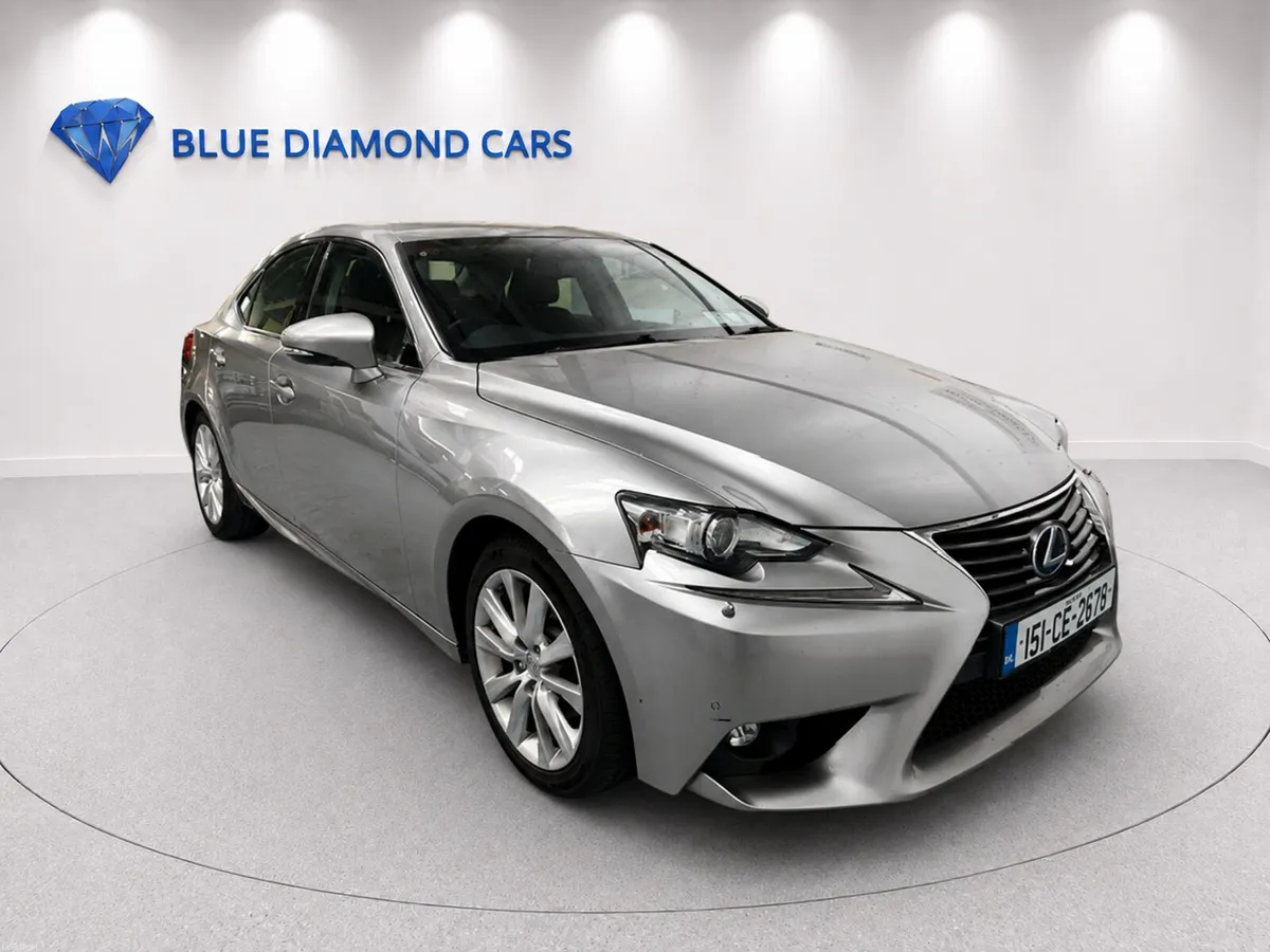 Lexus IS 2015 - Image 1