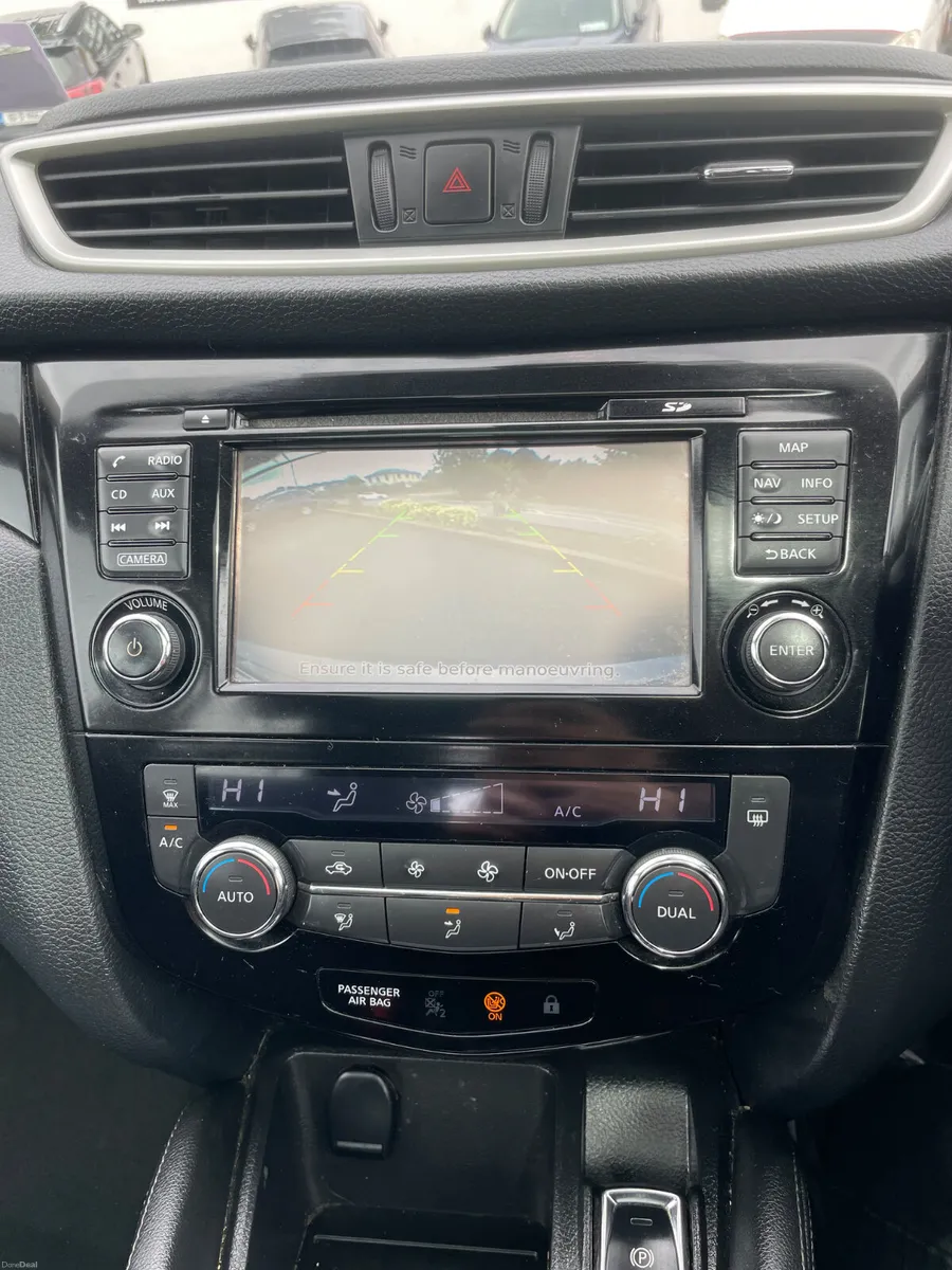 Nissan Qashqai 2016 1.6 Diesel Manual - Image 6