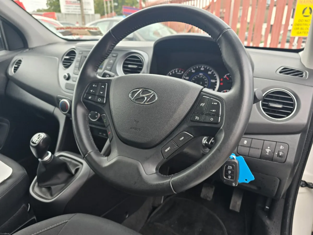 Hyundai i10 SE 67PS 5DR 1.0 - Image 6
