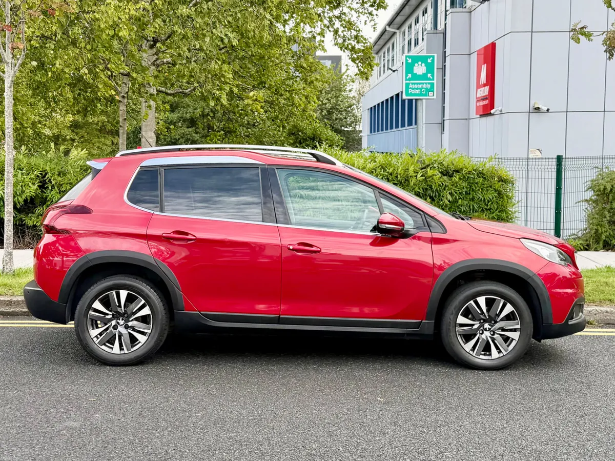 Peugeot 2008 2017!!1.2L ACTIVE!! ONLY 32K MILES!! - Image 3