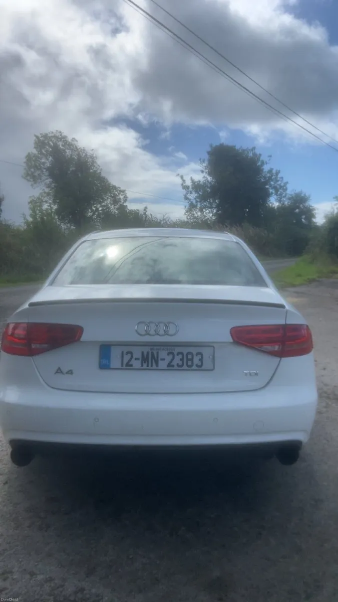 2012 Audi A4 - Image 4