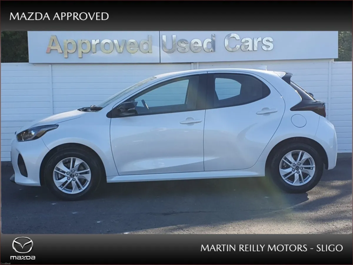 Toyota Yaris Mazda 2 1.5 Centre-Line Hybrid - Image 5