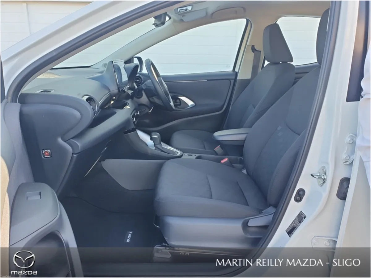 Toyota Yaris Mazda 2 1.5 Centre-Line Hybrid - Image 6
