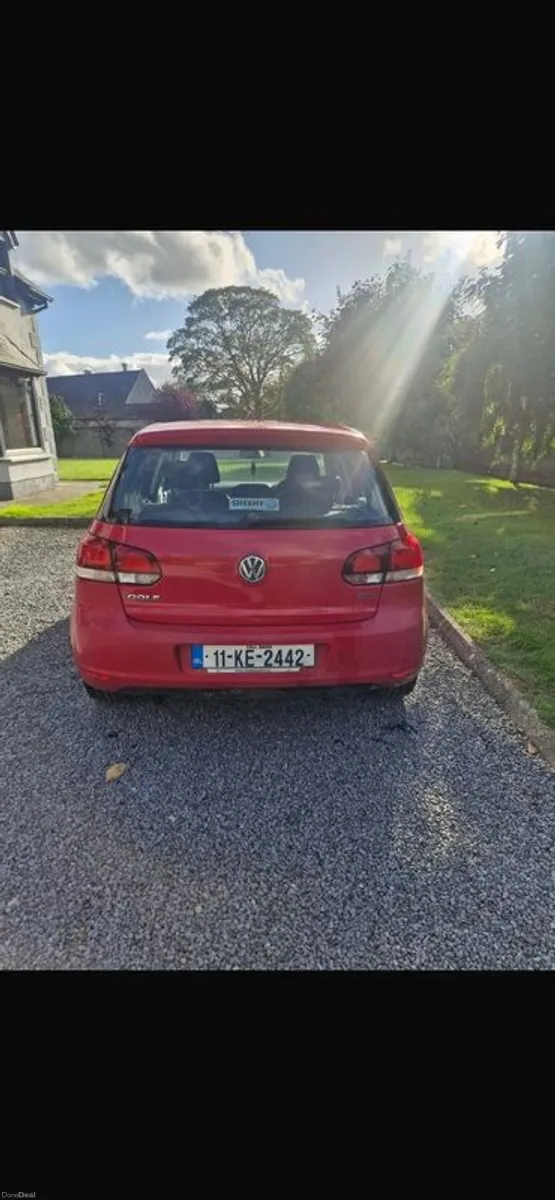 2011 Volkswagen Golf - Image 2
