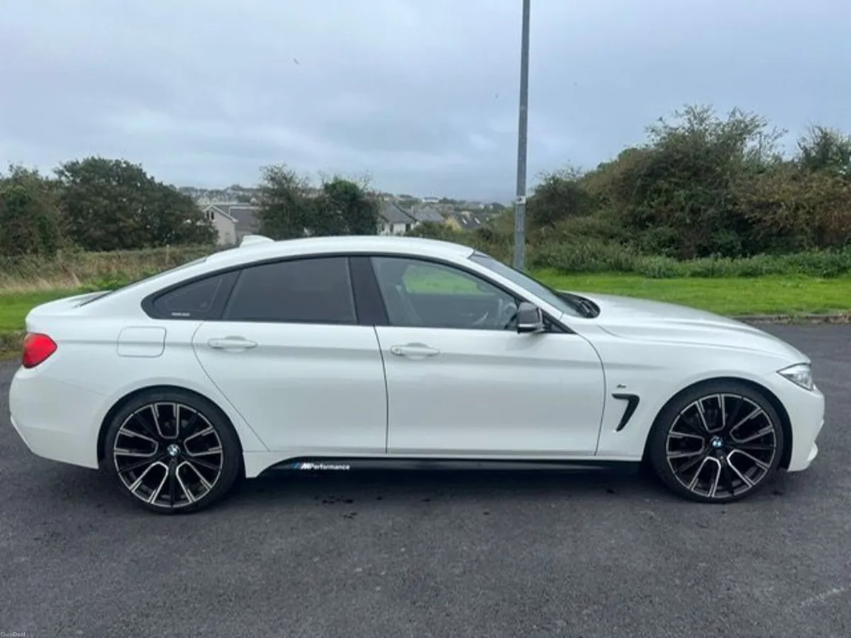 BMW 4-Series 2016 - Image 3