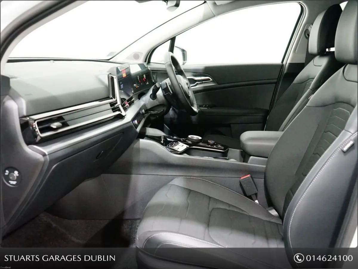 Kia Sportage K3 PHEV AUTO CASA WHITE WITH ONLY 11, - Image 3