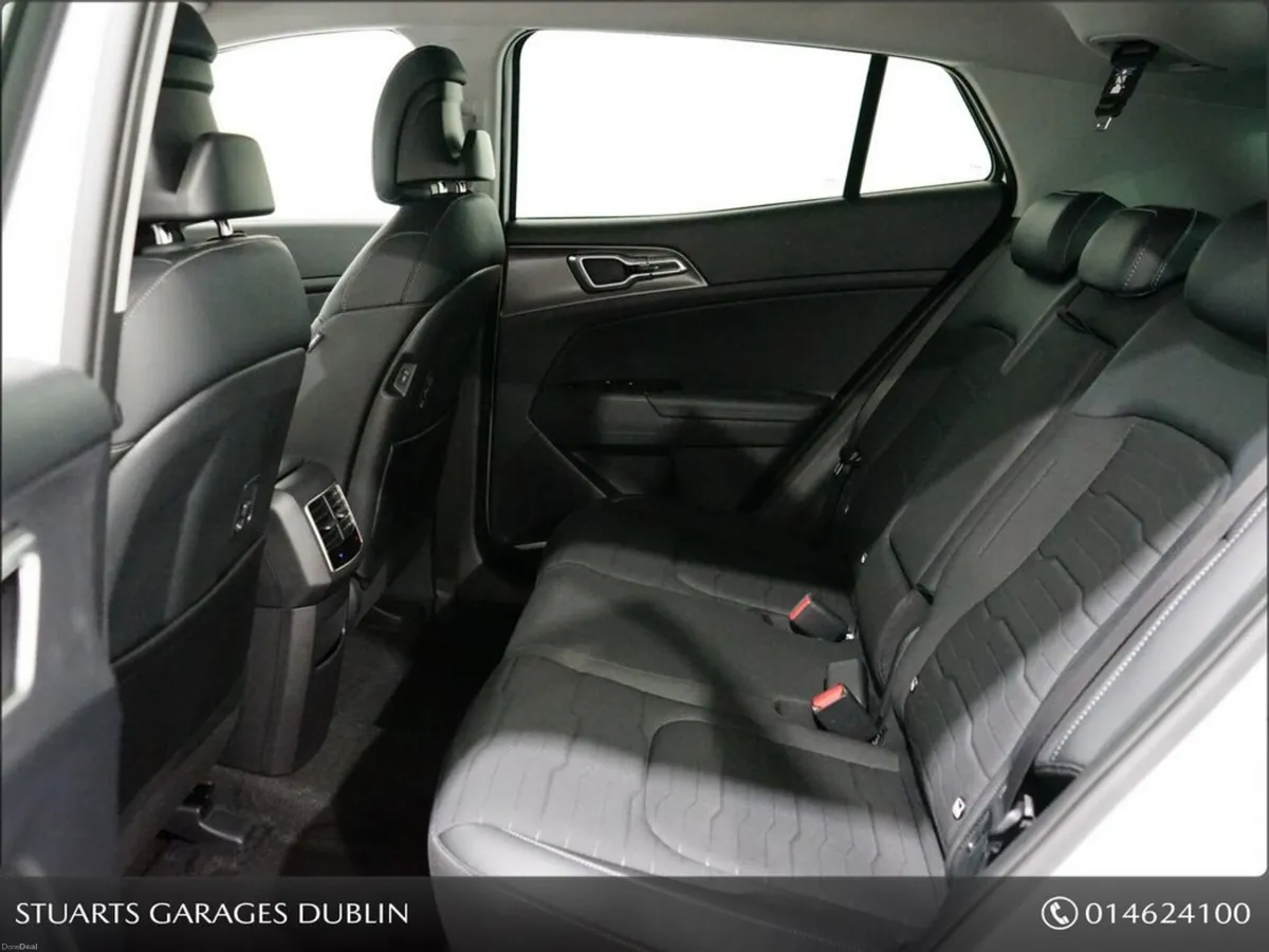 Kia Sportage K3 PHEV AUTO CASA WHITE WITH ONLY 11, - Image 5
