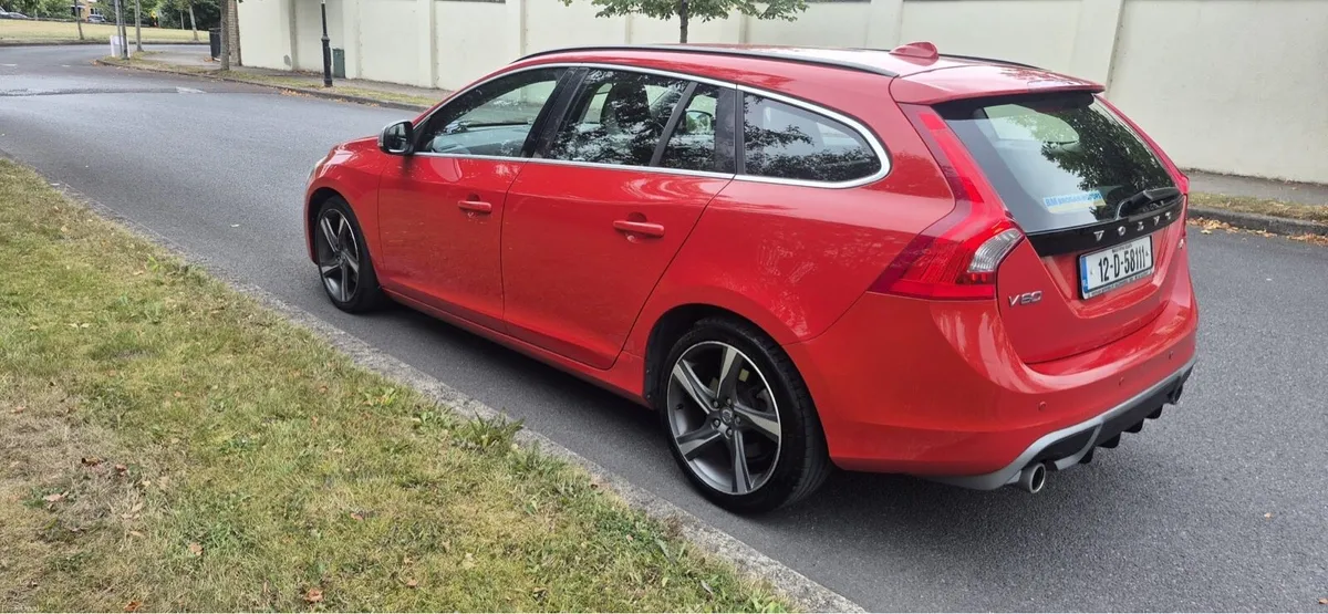 12 Volvo V60 NEW NCT 08/27 - Image 3