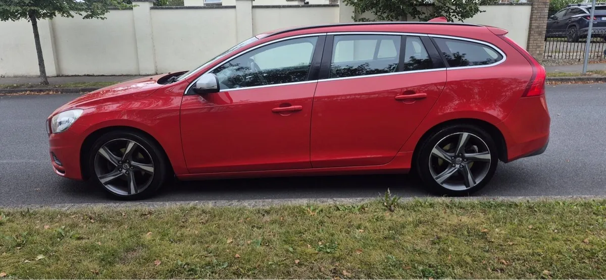 12 Volvo V60 NEW NCT 08/27 - Image 5