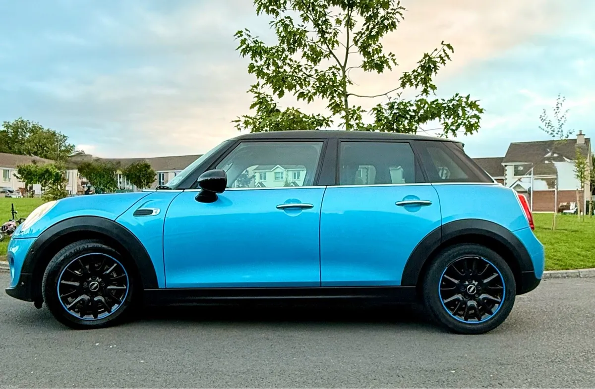 Deposit taken. Mini Cooper Automatic  High Spec - Image 4