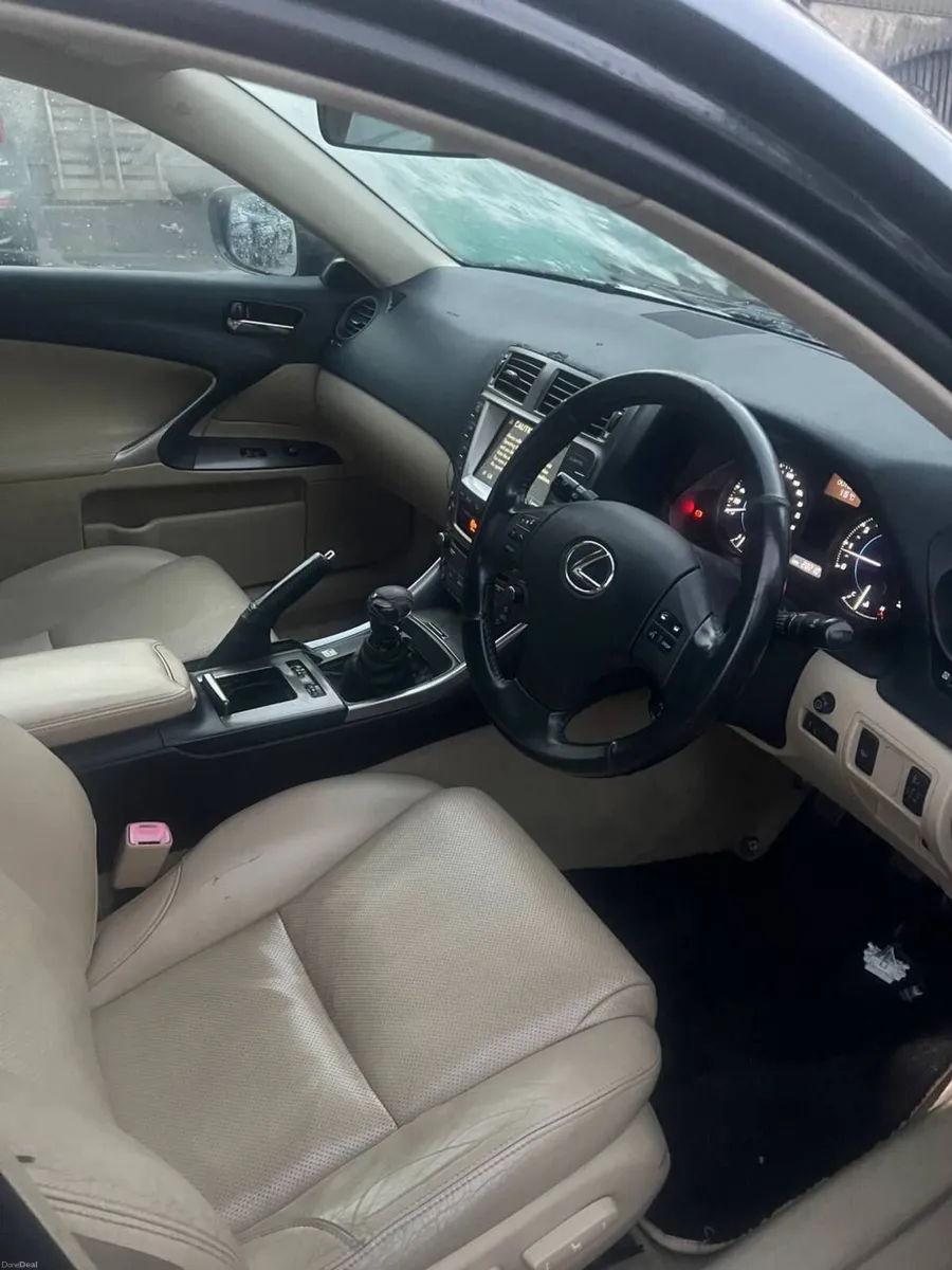 Lexus IS 2006 - Image 5