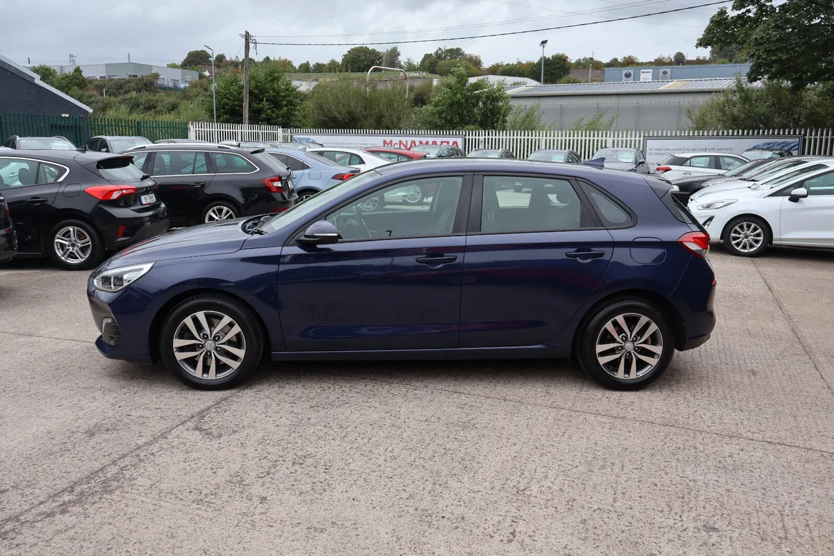 Hyundai i30 Deluxe 81000Km New Brakes Tyres & NCT! - Image 6