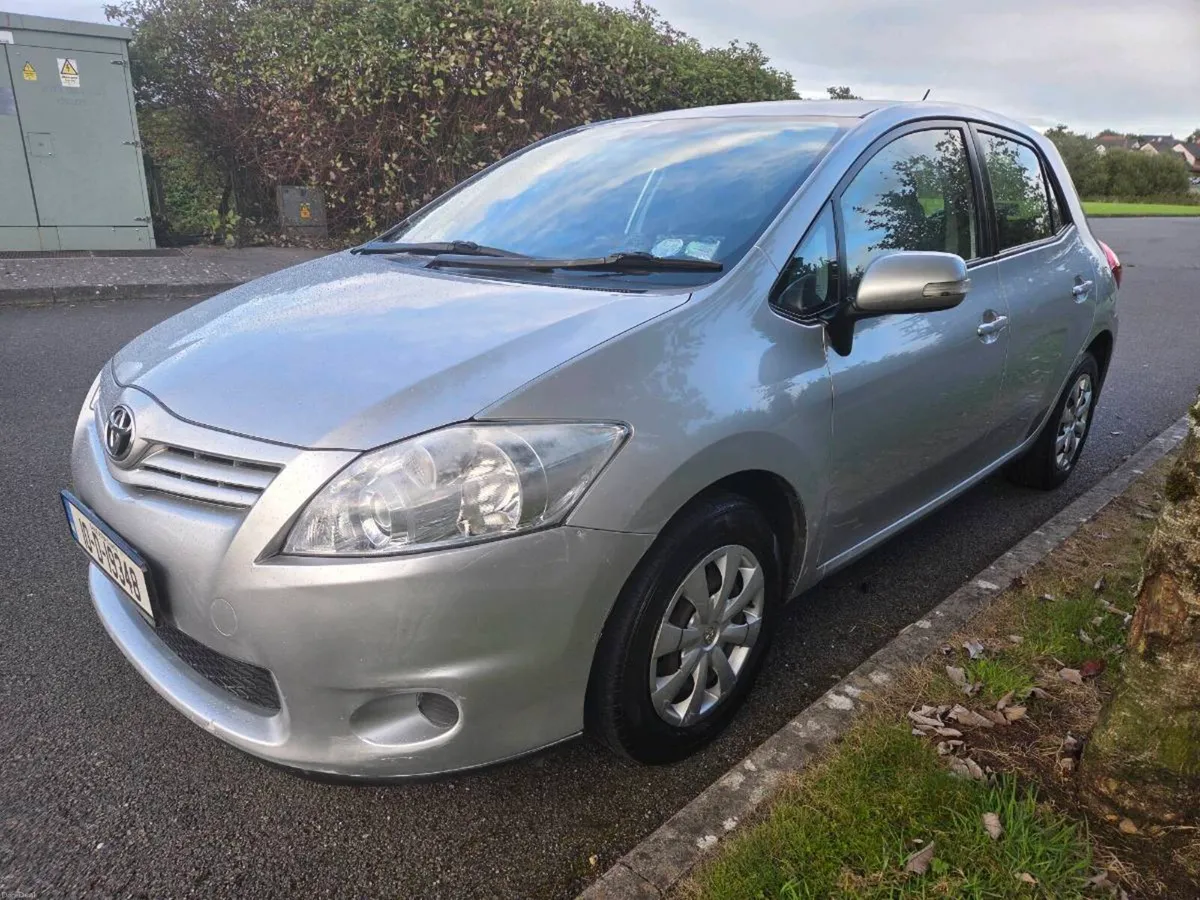 10 Auris 1.3P 1 Yr NCT Only 89k Miles - Image 5