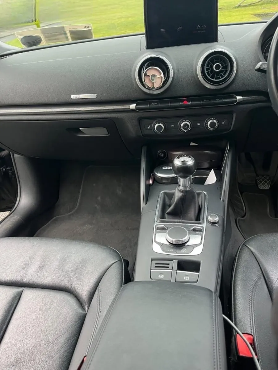 Audi A3 Saloon 2018 - Image 4