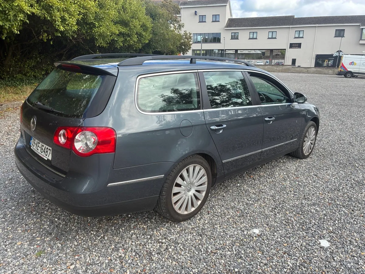 2009 VW Passat highline - Image 5