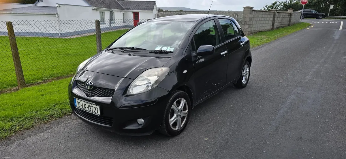 2010 Toyota Yaris 1.0 Nct 02/27 & Tax02/27 - Image 1