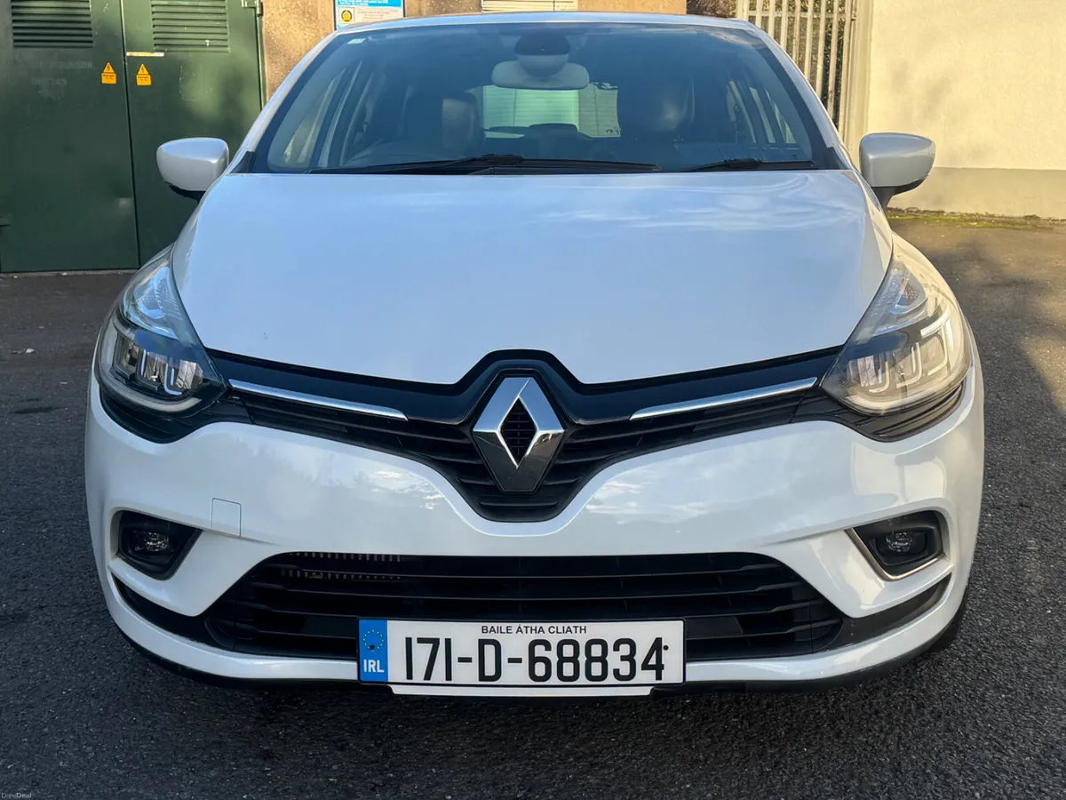 Renault Clio 1.2 Automatic 2017 - Image 3