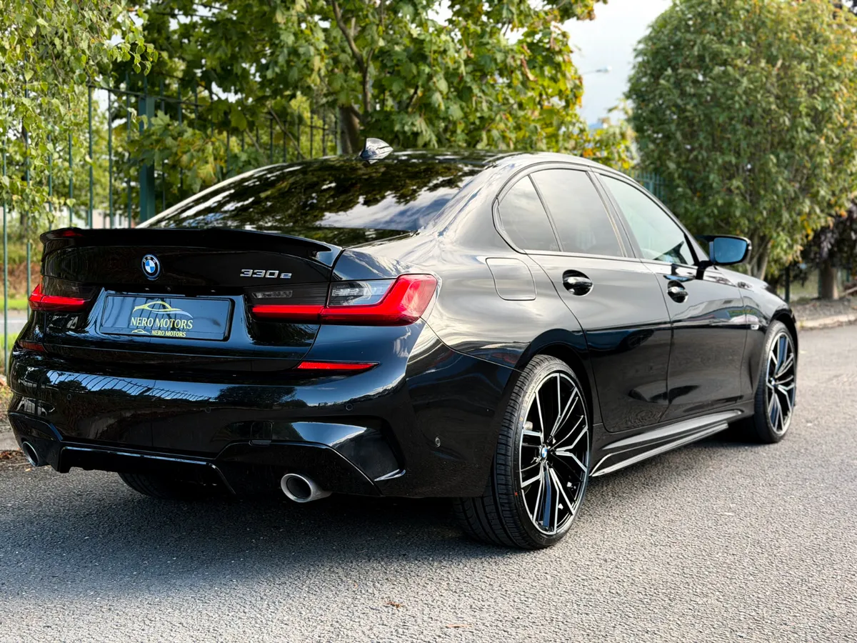2022 BMW 330E MSPORT - Image 4