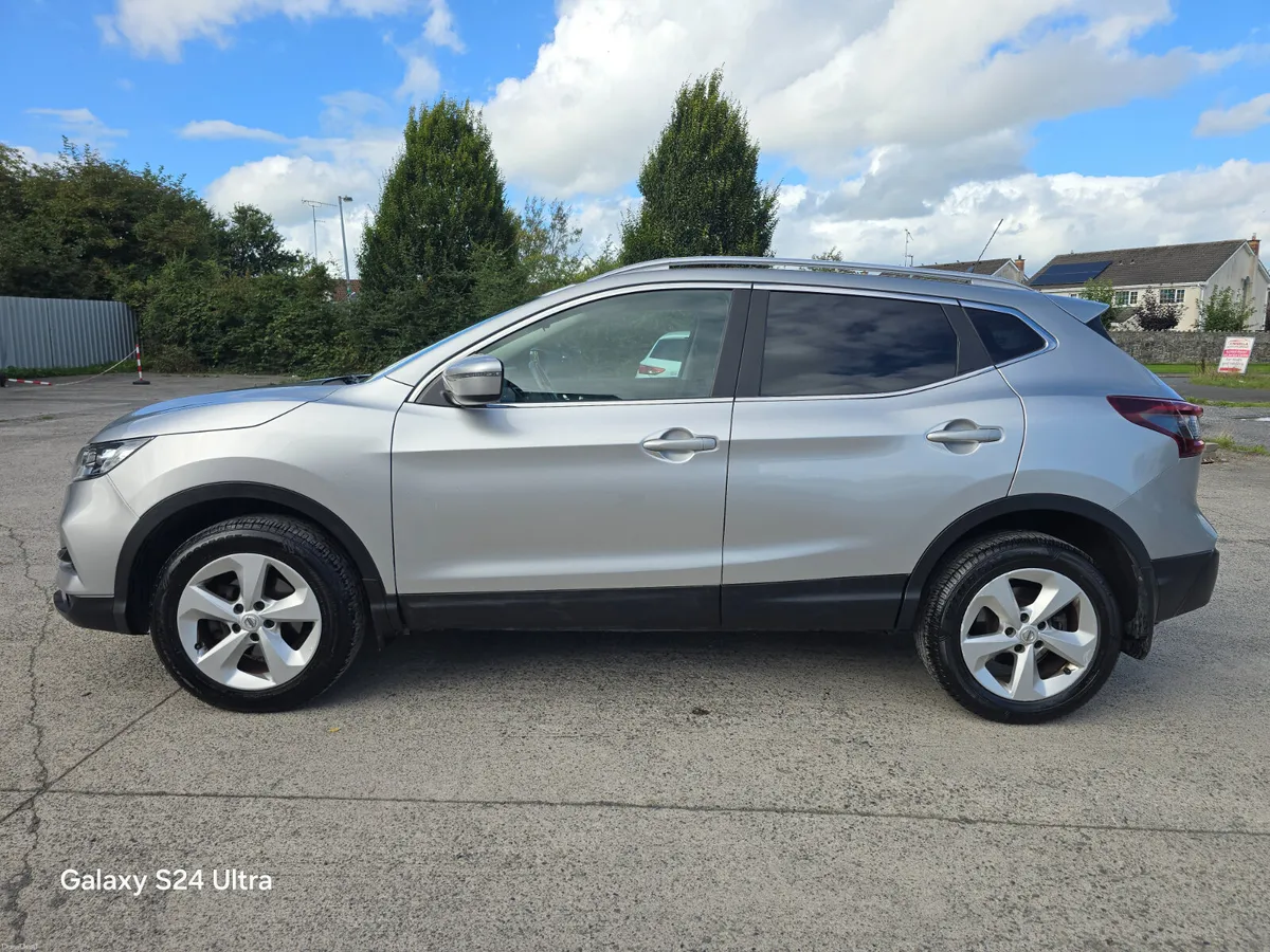 Nissan Qashqai 1.5 dct se AUTOMATIC - Image 4
