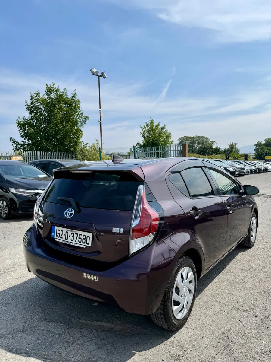 TOYOTA  AQUA  2015 1.5 HYBRID - Image 6