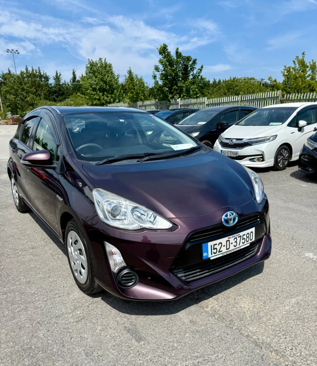 TOYOTA  AQUA  2015 1.5 HYBRID - Image 3