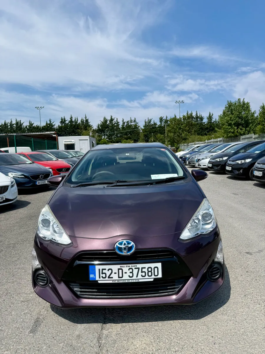TOYOTA  AQUA  2015 1.5 HYBRID - Image 2