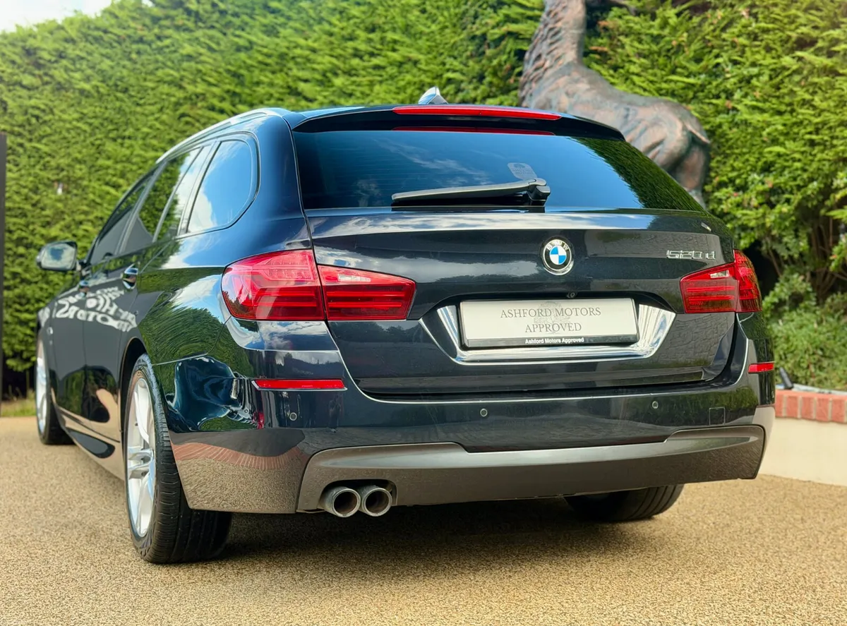 BMW 5-Series M-Sport Touring 2017 - Image 4