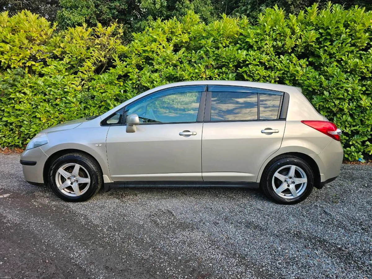 Nissan Tida Automatic Nct&tax 2027 - Image 5