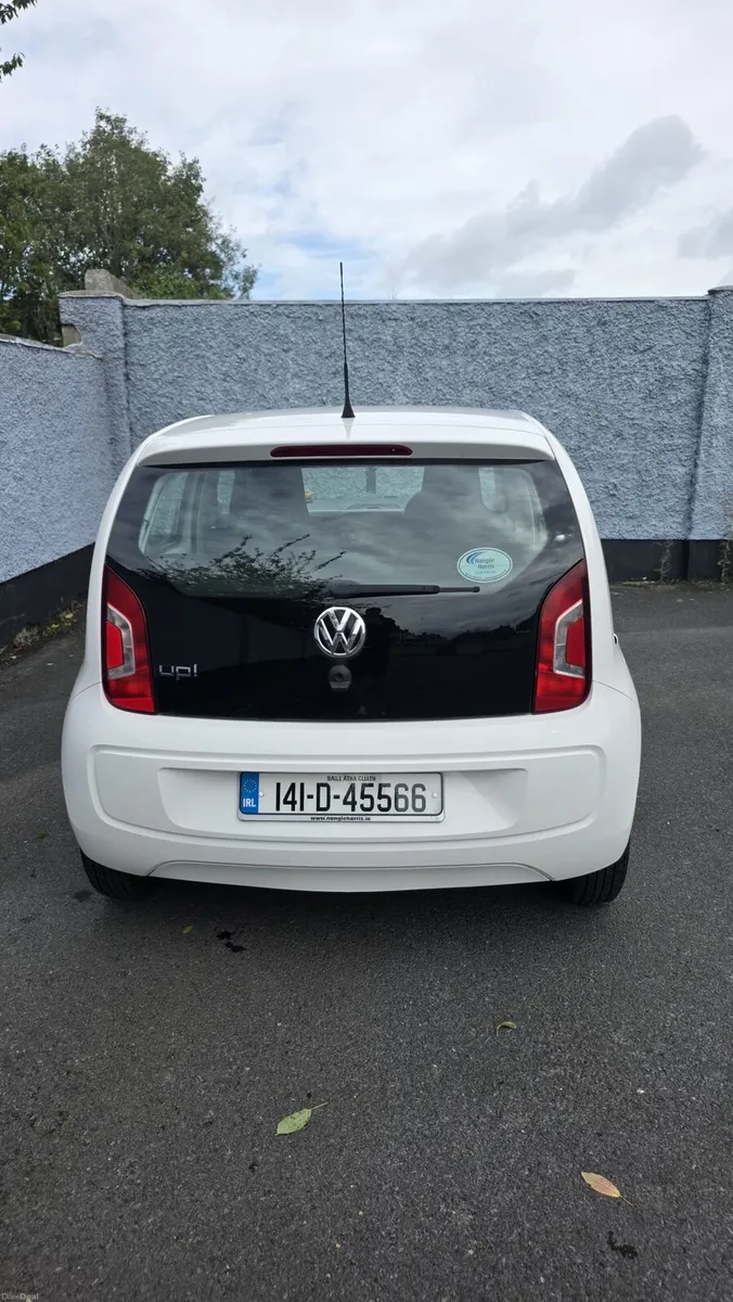 2014 Volkswagen UP - Image 4