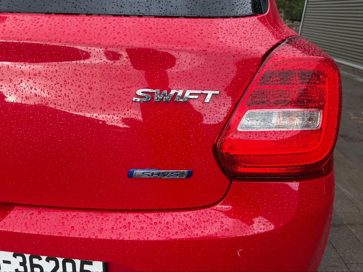 2017 Suzuki  Swift/Hybrid 1.0 Manual - Image 6