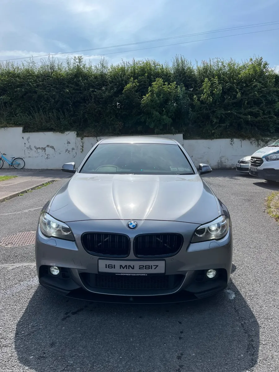 BMW 5-Series 2016 - Image 4