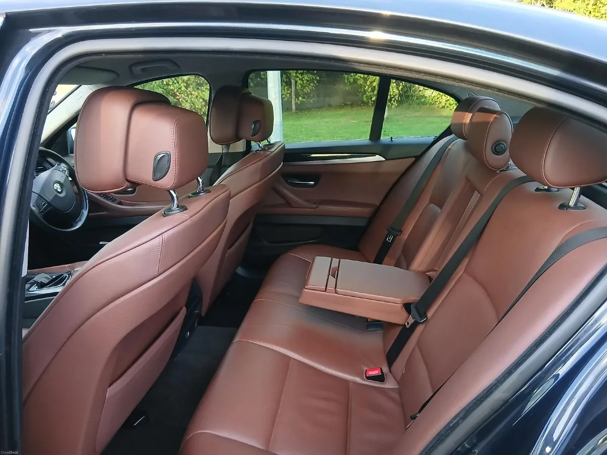 BMW 5-Series 2012 - Image 6