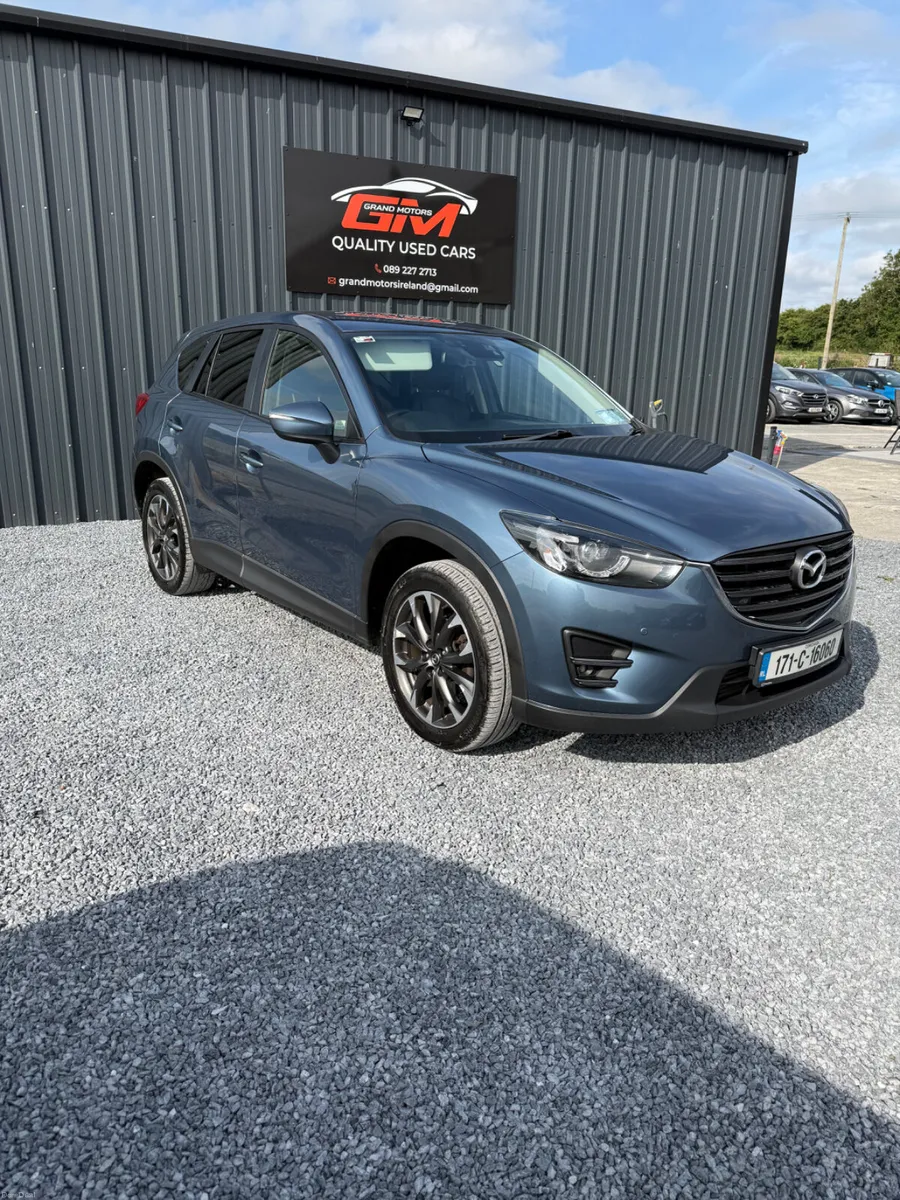2017 Mazda CX-5 Platinum - Image 1