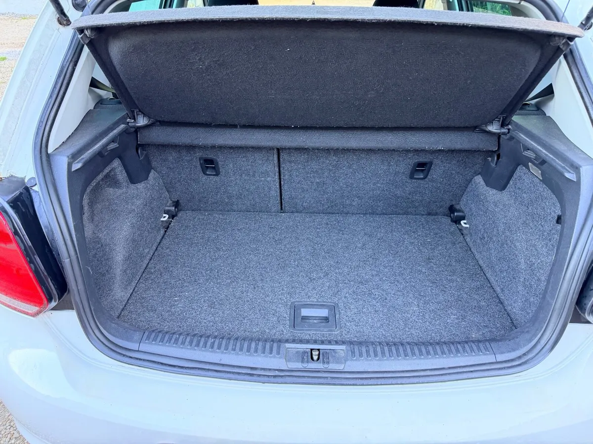 Volkswagen Polo Match Edition - Image 4