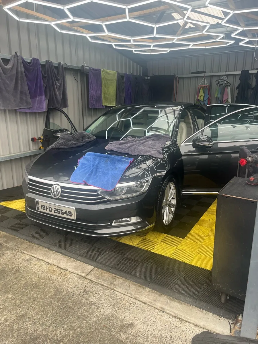 2018 Volkswagen Passat GT line - Image 2