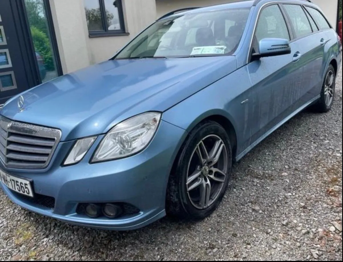 Mercedes E220 CDI Twin Turbo - Image 2