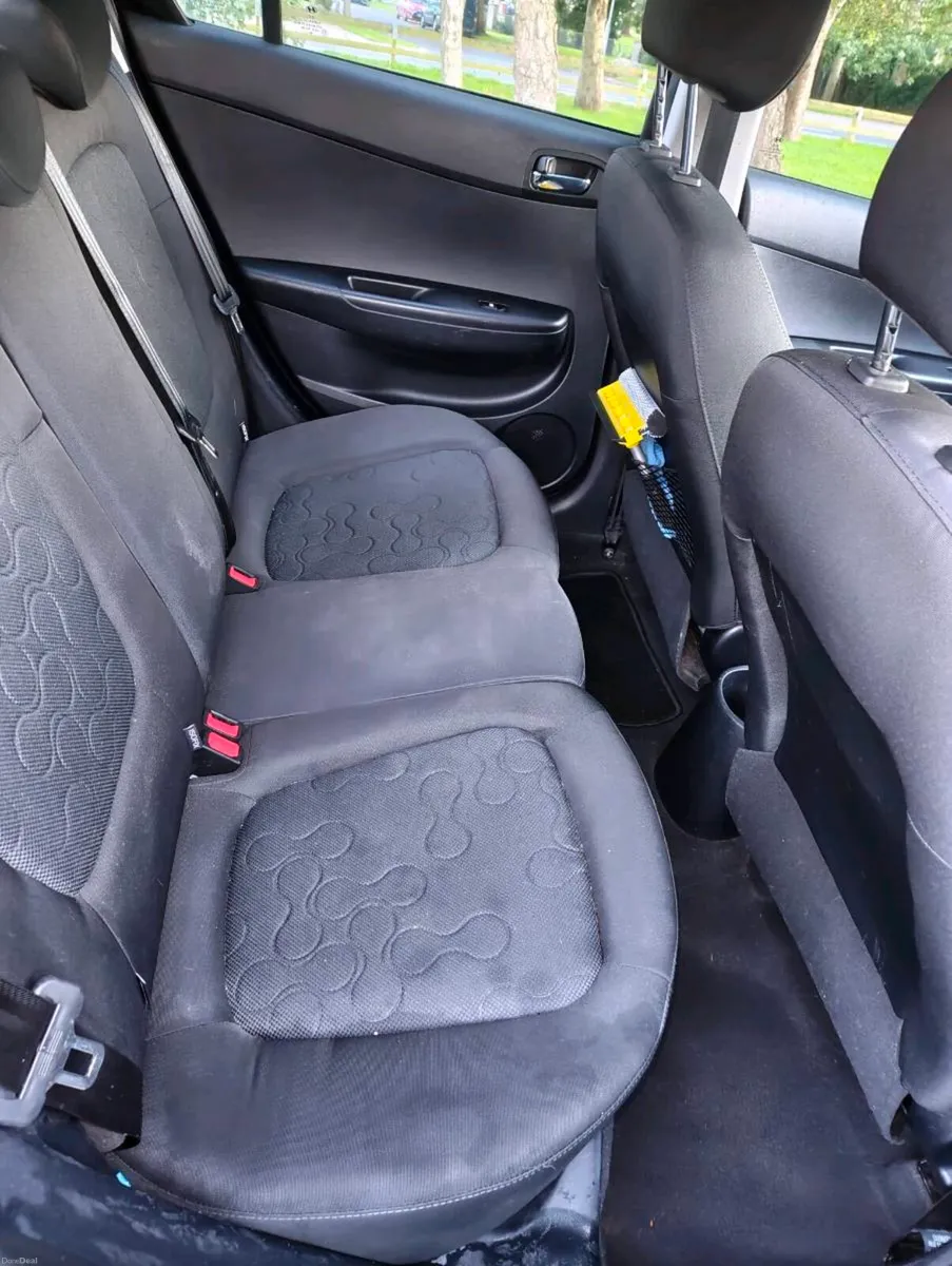 2010 Hyundai i20 luxe 1.2 petrol - Image 2