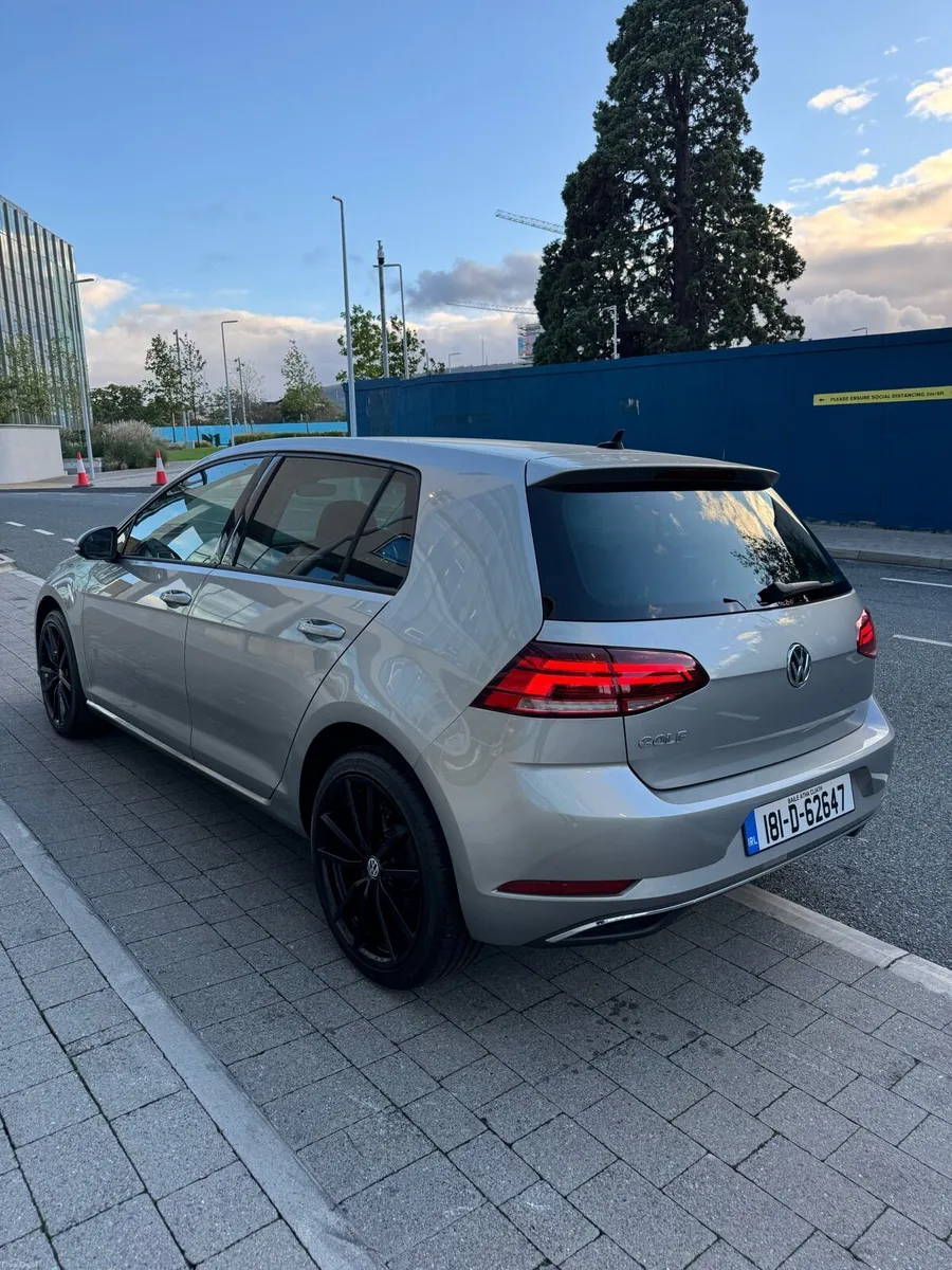 Volkswagen Golf 2018 TSI 1.2 Automatic 39,000 KM - Image 4