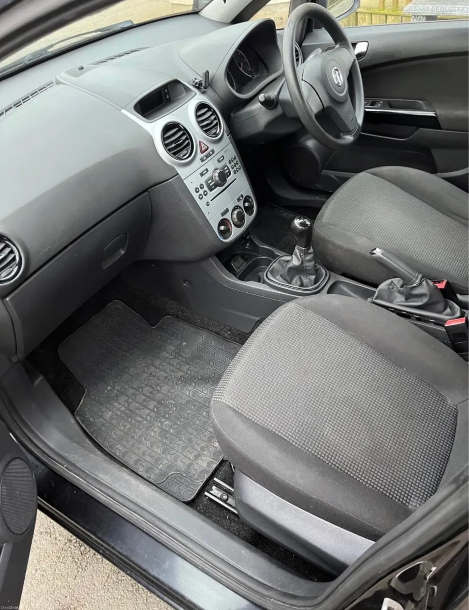 Vauxhall Corsa 2012 - Image 5