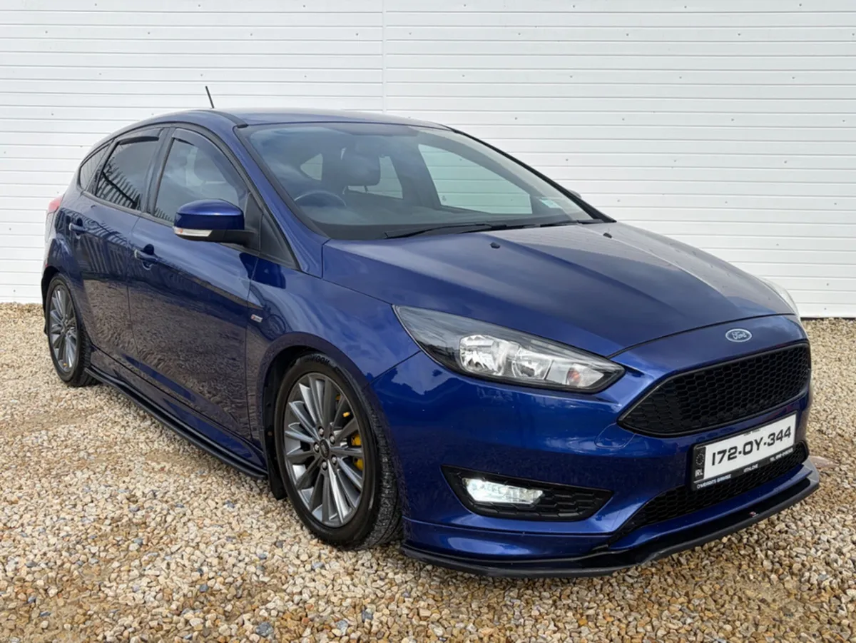 Ford Focus ST-LINE 1.5 TD 120PS 6SPEED 4DR - Image 4