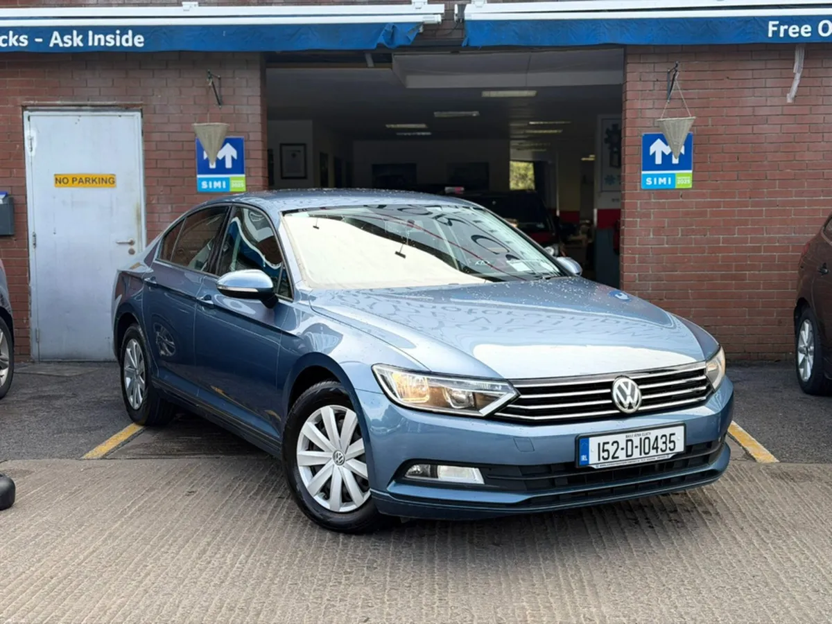 Volkswagen Passat 1.6 TDI TRENDLINE 5DR - Image 4
