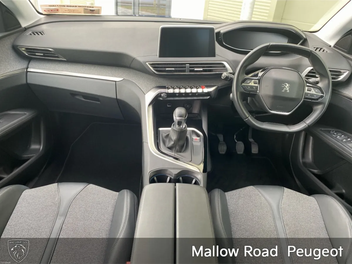 Peugeot 3008 ALLURE 1.2 Petrol Manual 131BHP - Image 5