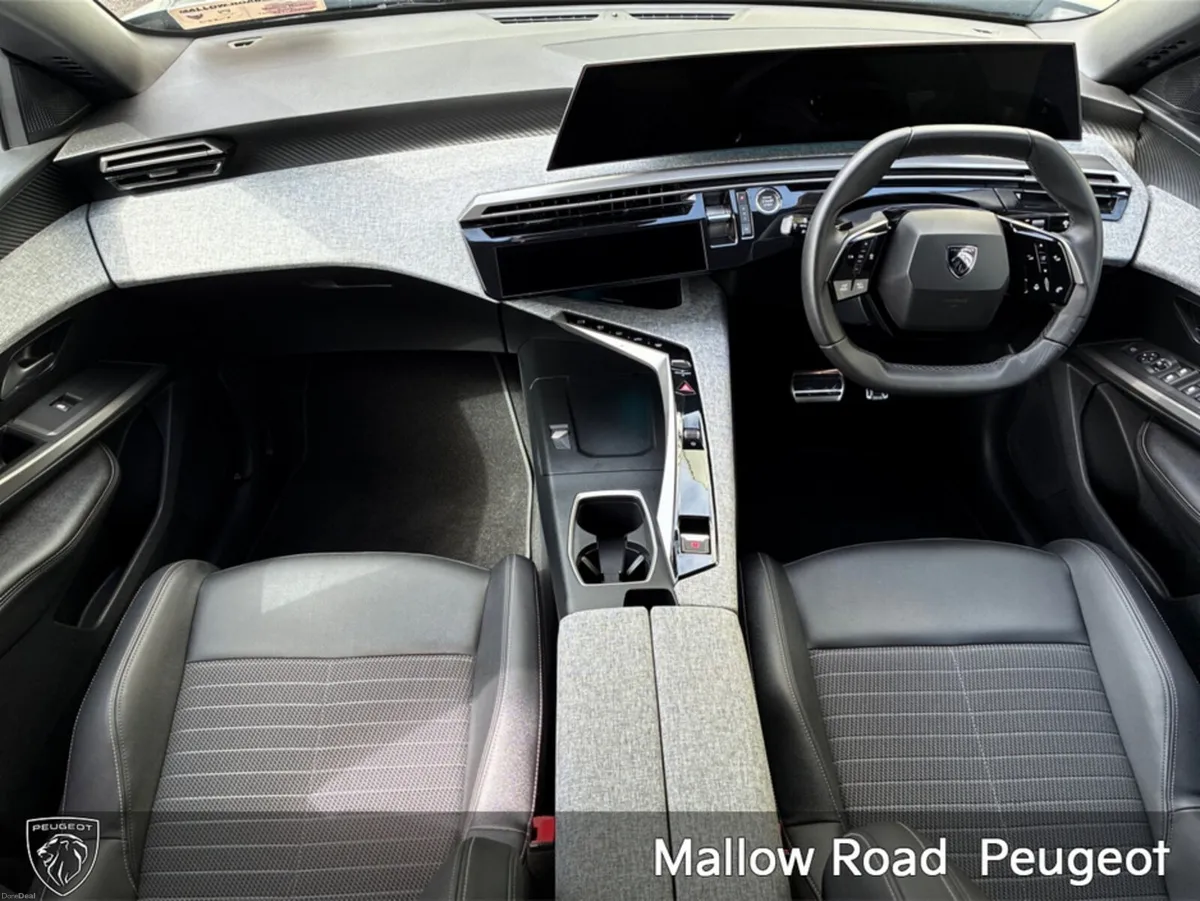 Peugeot 3008 ALLURE 1.2 MHEV 136BHP - Image 4