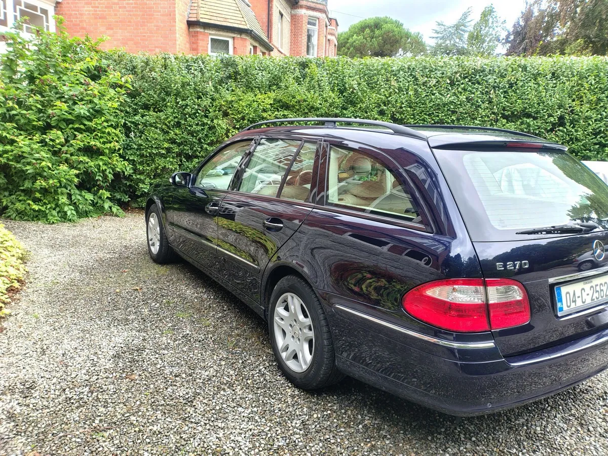 Mercedes-Benz E-Class 270 CDI Estate - Image 1