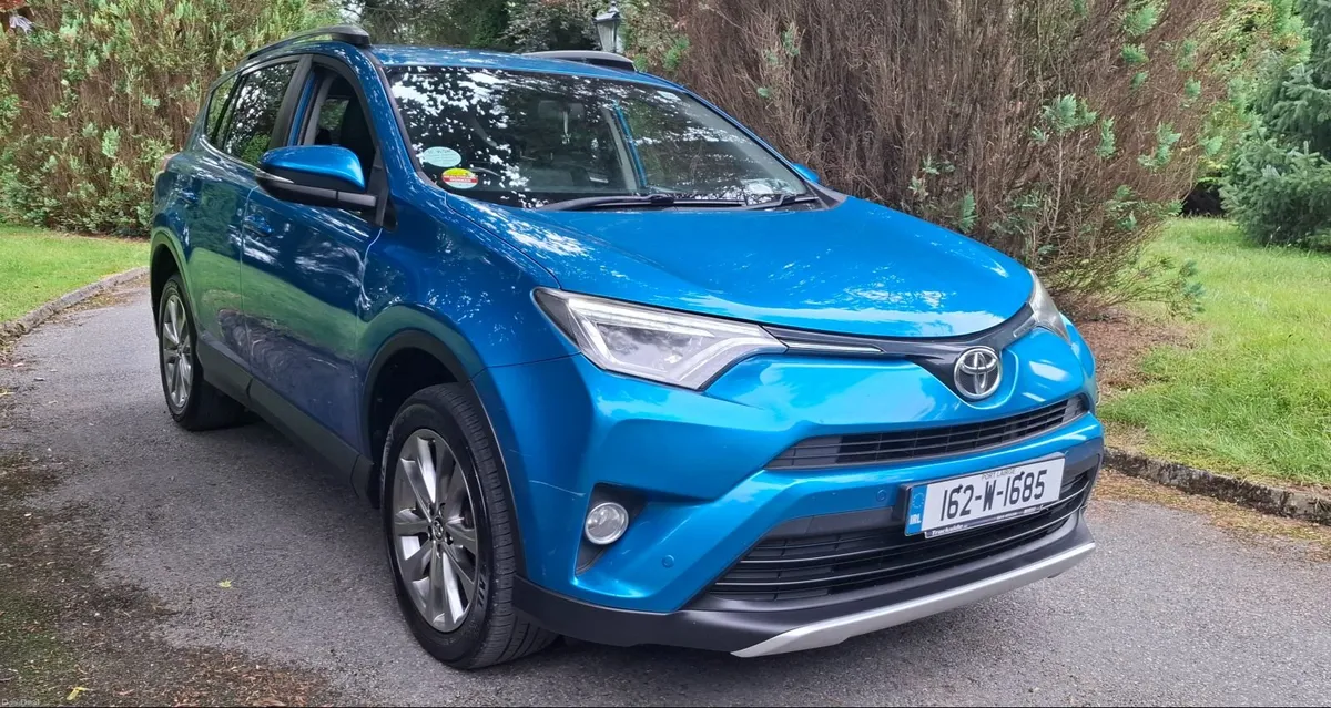 162 Toyota RAV4 , MINT,  NEW NCT to Aug 27 - Image 1