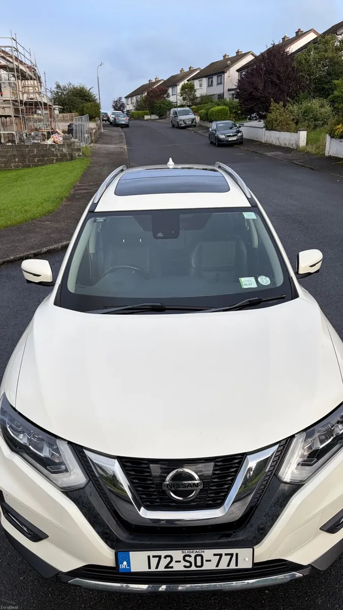 Nissan X-Trail 20174x4 - Image 2