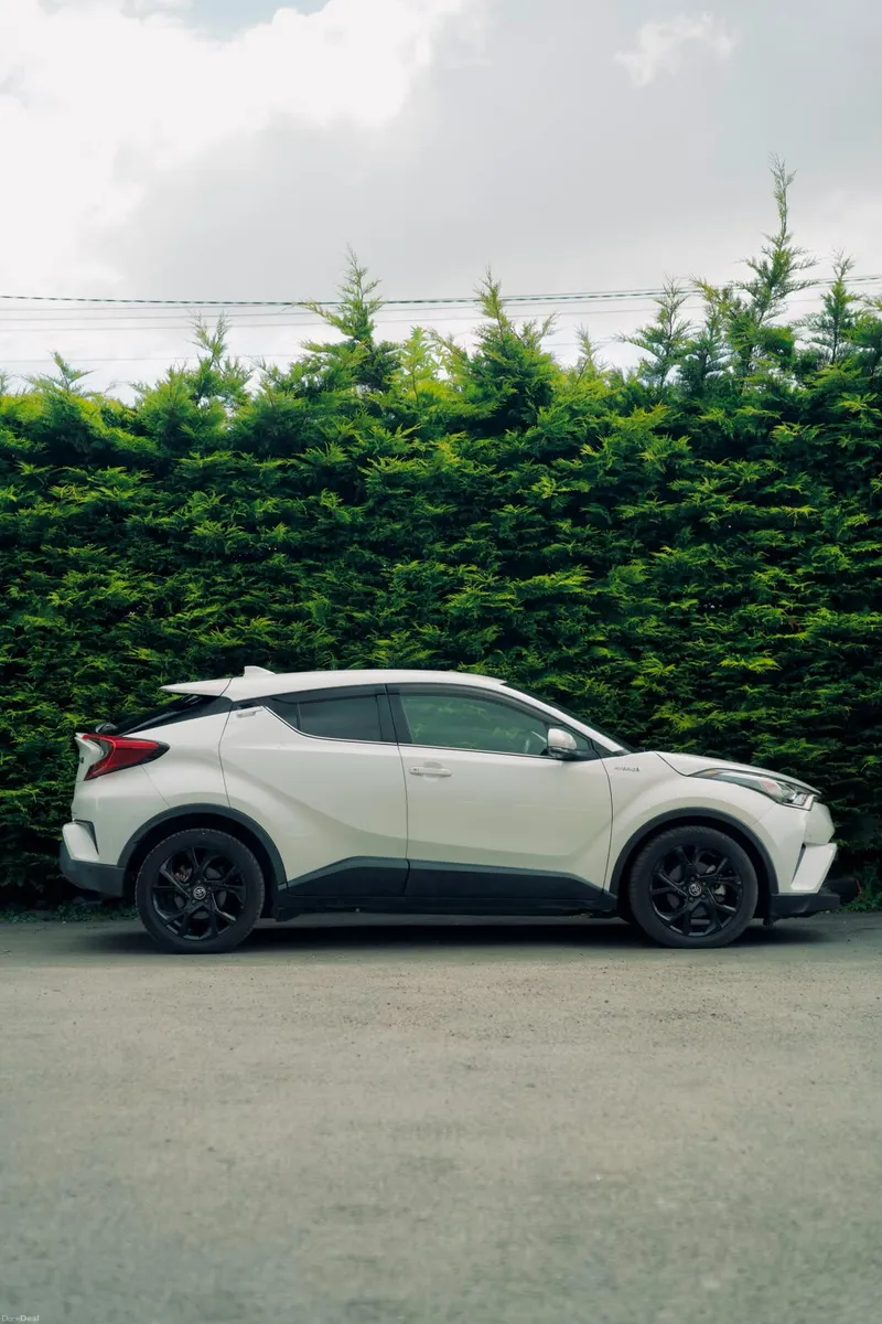 Toyota C-HR 1.8 Hybrid 2017 - Image 5