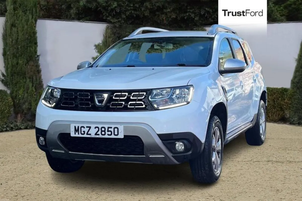 Dacia Duster 1.6 SCe Comfort 5dr - Image 5
