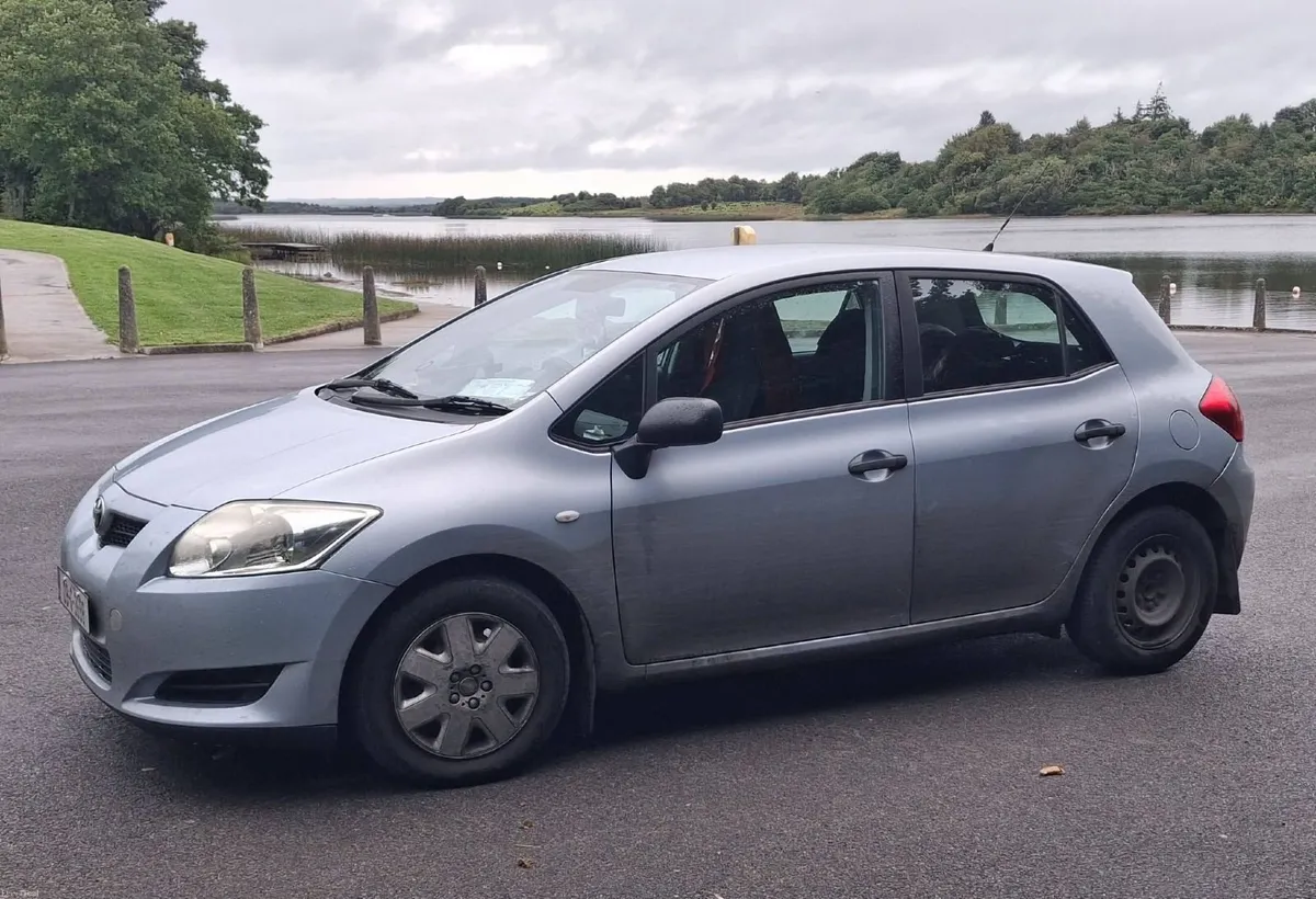 Toyota Auris 2009 - Image 3